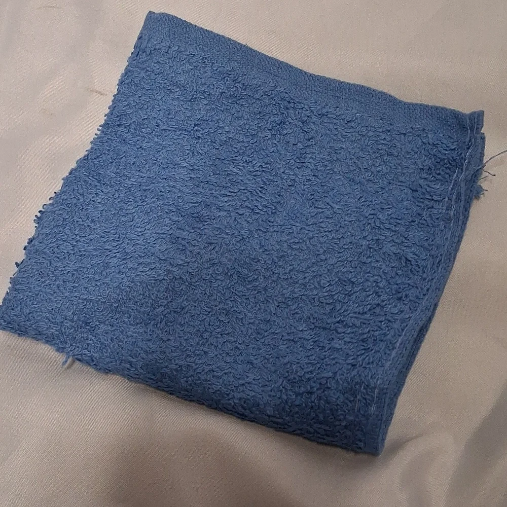 NWT 5 Dozen Medium Blue Wash Clothes